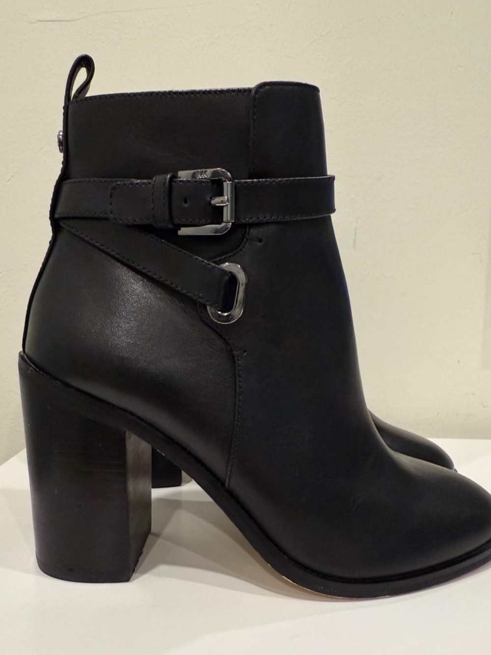 Michael Kors Black Leather Ankle Booties Women's Sz 6M
